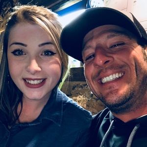 Meet your Posher, Saracaitlyn